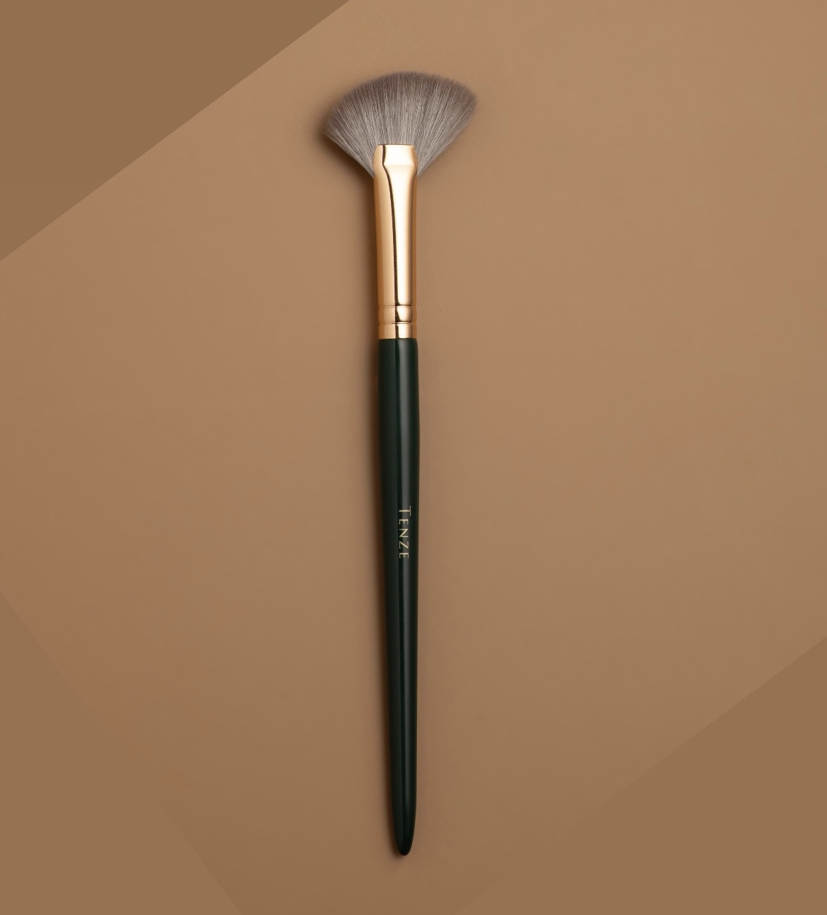 Emerald Collection Highlighting Brush